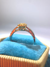 將圖片載入圖庫檢視器 18K金黃鑽石戒指